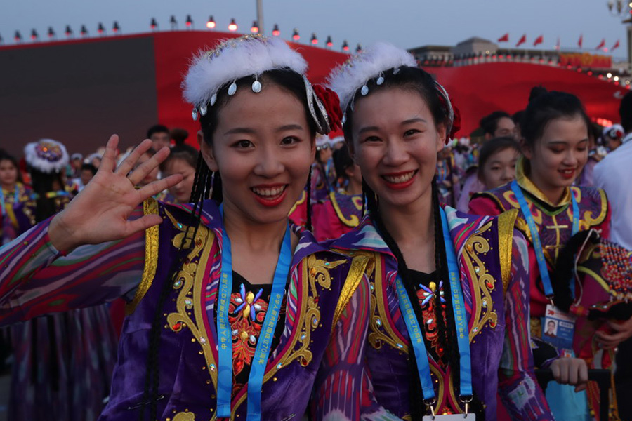 今晚，我們歡聚在天安門廣場