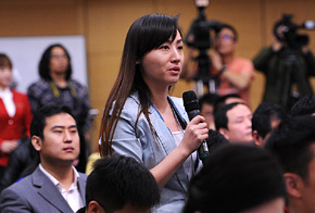 東方衛視記者提問