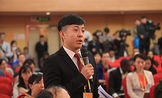 澳門澳亞衛視記者提問