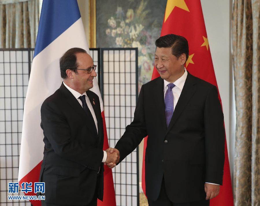 11月16日，國家主席習近平在澳大利亞布里斯班會見法國總統奧朗德。 新華社記者丁林攝 