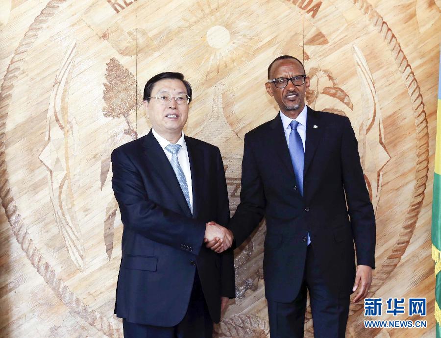 3月22日至23日，全國人大常委會委員長張德江對盧旺達進行正式友好訪問。這是3月23日，張德江在盧旺達首都基加利會見盧旺達總統卡加梅。新華社記者 丁林 攝