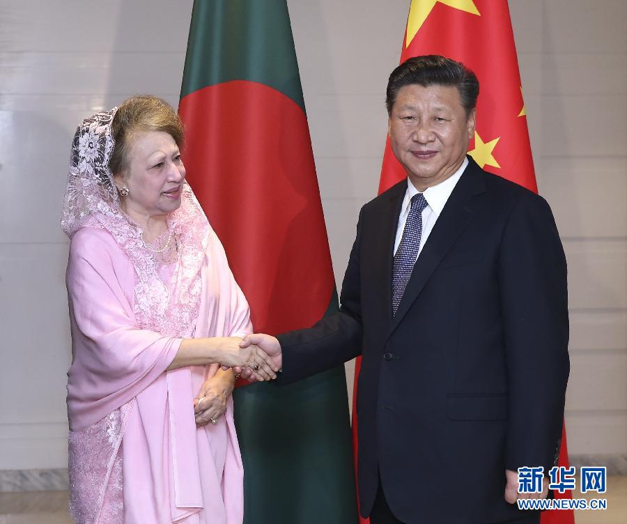 10月14日，國家主席習近平在達卡會見孟加拉國民族主義黨主席卡莉達&middot;齊亞。  新華社記者龐興雷攝 