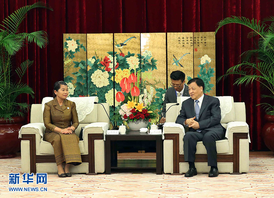 6月11日，中共中央政治局常委、中央書記處書記劉云山在福州會見來華出席金磚國家政黨、智庫和民間社會組織論壇的柬埔寨人民黨中央常委、副首相梅森安。新華社記者劉衛兵攝