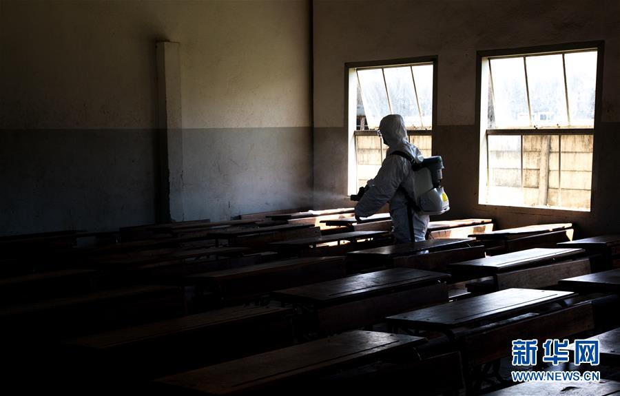 （國際&middot;圖文互動(dòng)）（3）與時(shí)間賽跑&mdash;&mdash;中國救援隊(duì)成為莫桑比克災(zāi)后防疫重要力量