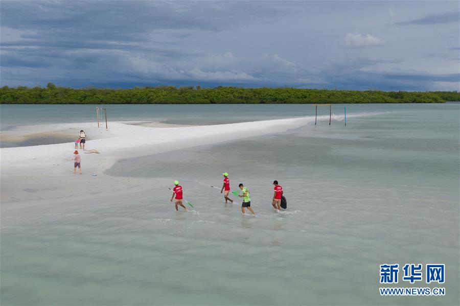 （國(guó)際&middot;海外中國(guó)人追夢(mèng)故事）（3）李嘉文：我在印尼當(dāng)&ldquo;島主&rdquo;
