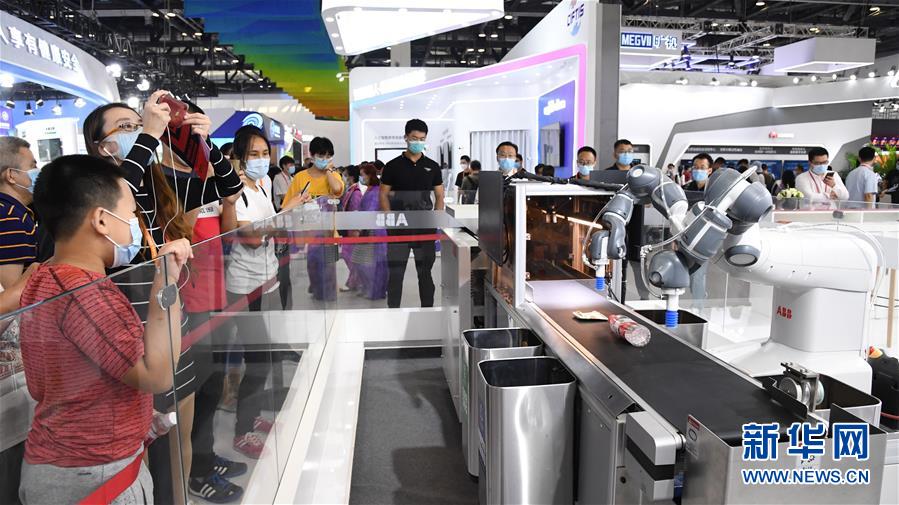 （2020服貿(mào)會）（4）各顯神通的&ldquo;機(jī)器伙伴&rdquo;