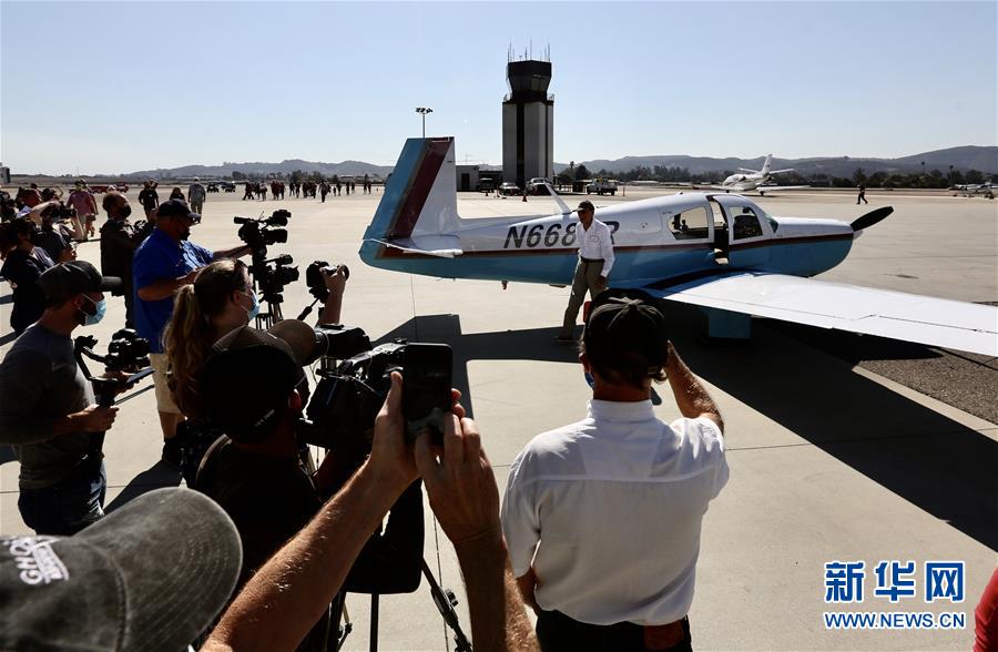(國際·圖文互動)(5)“飛虎隊(duì)”百歲老兵駕機(jī)重上藍(lán)天