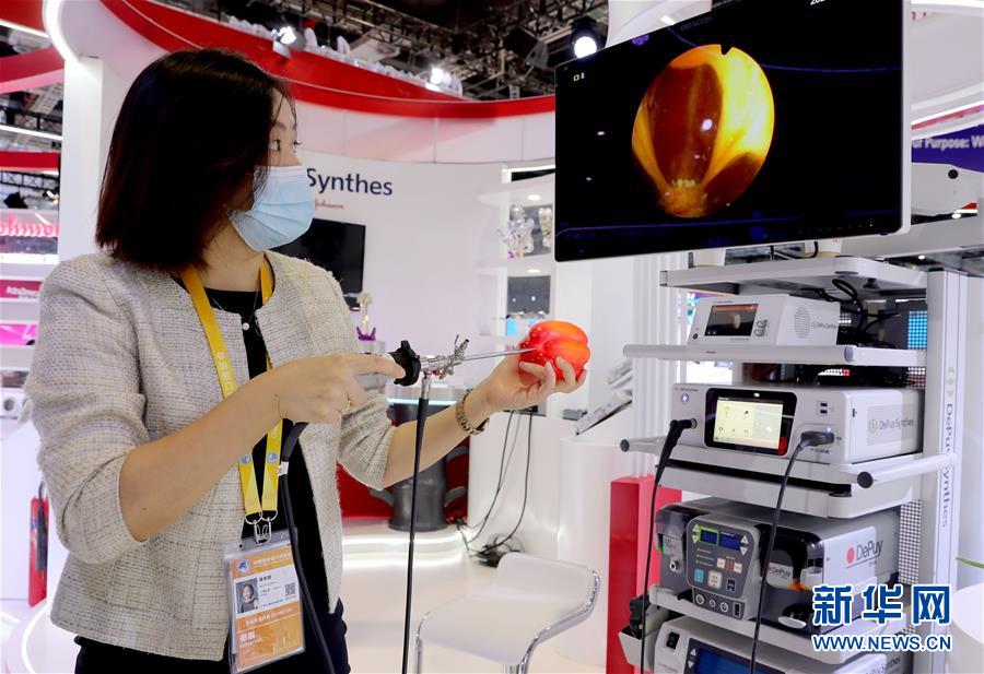 （第三屆進博會&middot;圖文互動）（5）新疫苗、新療法，進博會最&ldquo;火爆&rdquo;展區見聞