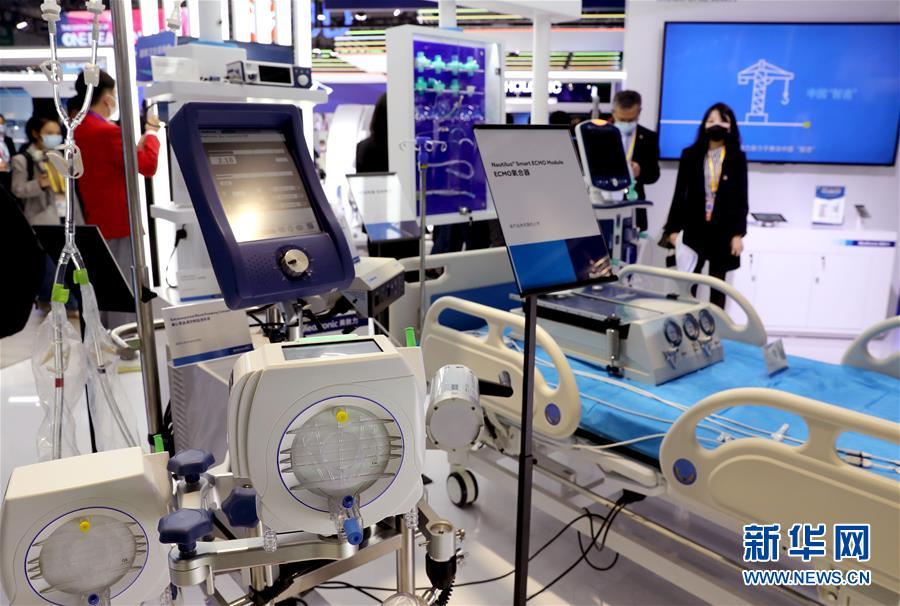 （第三屆進博會&middot;圖文互動）（10）新疫苗、新療法，進博會最&ldquo;火爆&rdquo;展區見聞