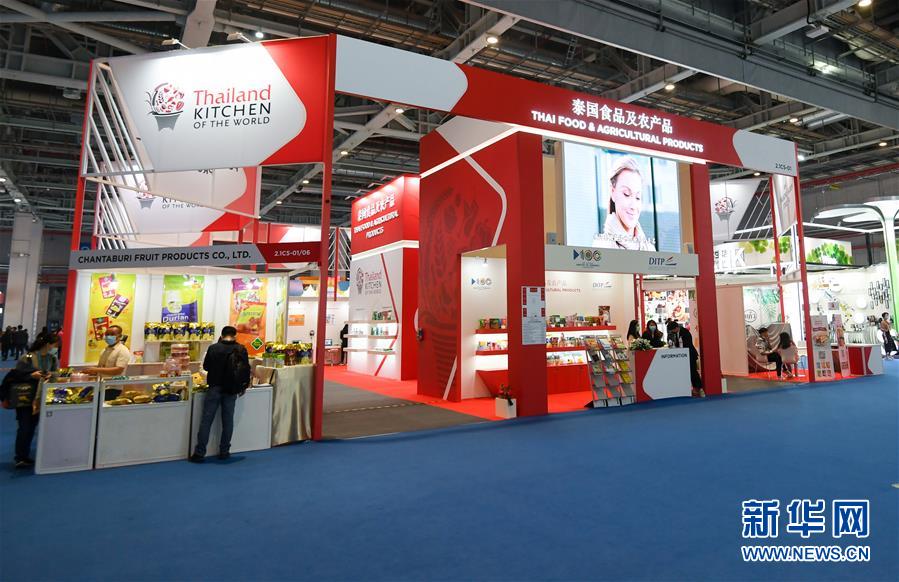 （第三屆進博會&middot;圖文互動）（12）全球&ldquo;寶藏級&rdquo;美食薈萃&mdash;&mdash;進博會食品及農產品館遍藏世間珍饈