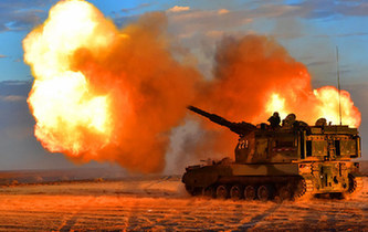 戈壁大漠上演自行火炮分隊(duì)對(duì)抗，場(chǎng)面霸氣！