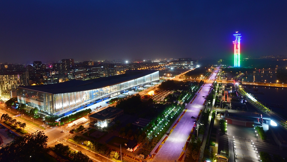 &ldquo;空間光影秀&rdquo;迎盛會